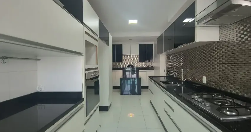 Maravilhoso apartamento com 202 m² 3 Suites 3 Vagas .