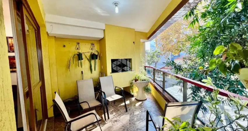 Apartamento com 3 dormitórios no bairro passo da areia