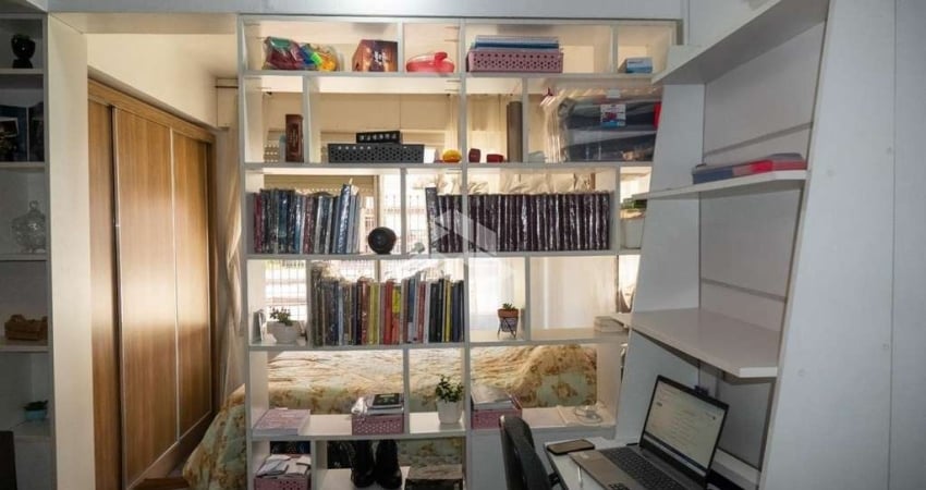 Apartamento Studio semi-mobiliado no bairro Passo da Areia