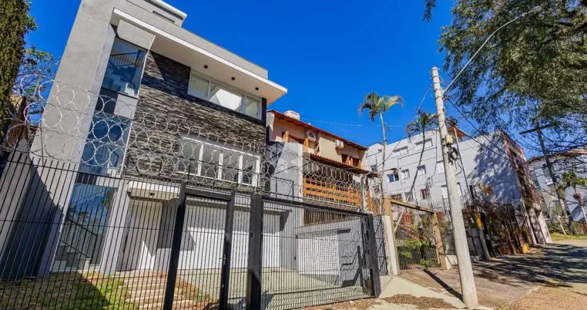 Casa com 3 quartos à venda na Rua Vereador Viton de Araújo, 40, Medianeira, Porto Alegre