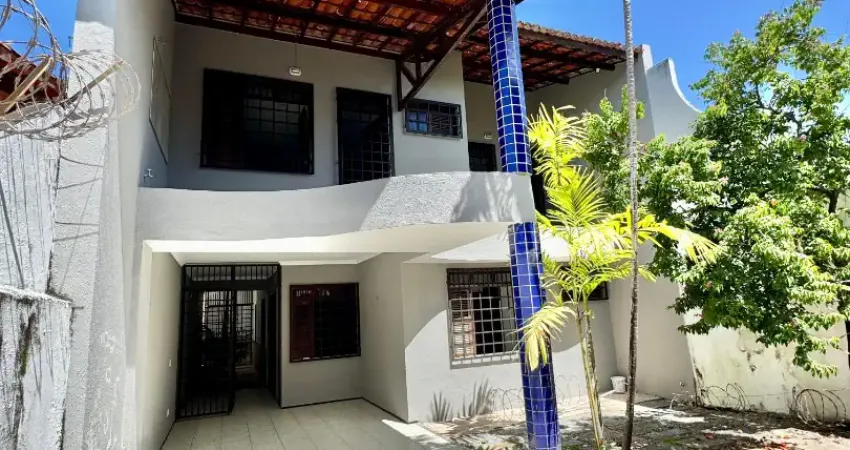 Casa com 3 quartos à venda na Rua Parsifal Barroso, 50, Edson Queiroz, Fortaleza