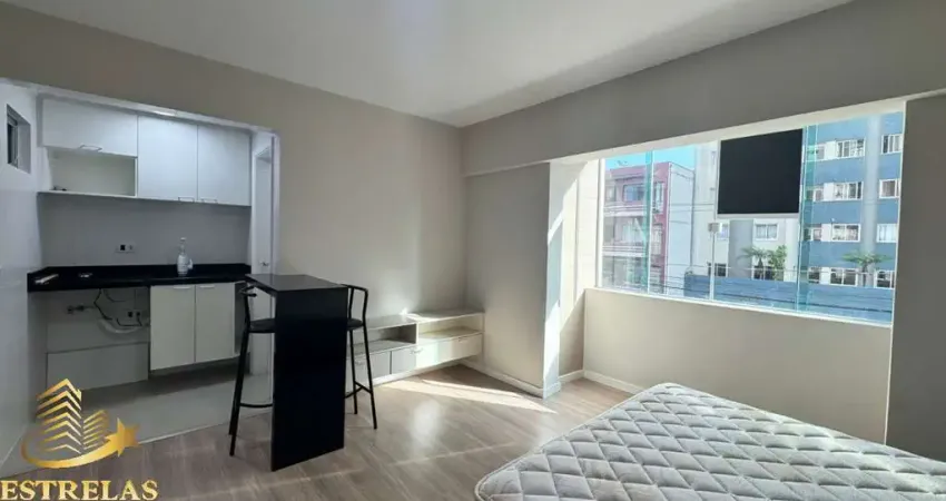 Vende stúdio, próximo a utfpr, shopping estação e shopping curitiba