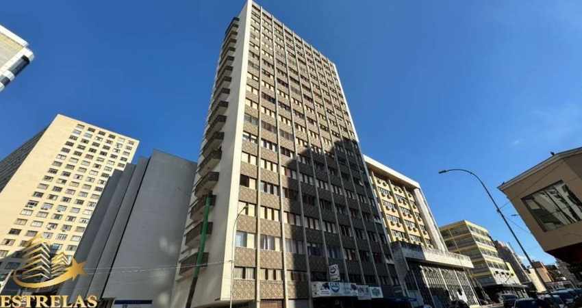 Vende apto, 2 suítes + 1 quartos, 1 garagem - Centro
