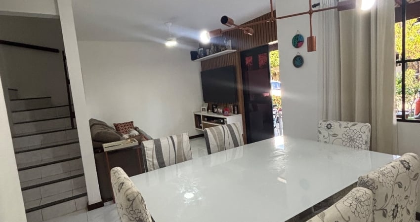 Triplex para venda em Stella Mares, energia solar, 5/4
