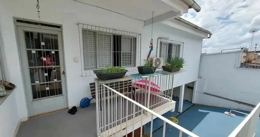 Casa para venda possui 355 metros quadrados com 4 quartos ( 1 suite ) em Jardim Europa - Volta Redonda – RJ