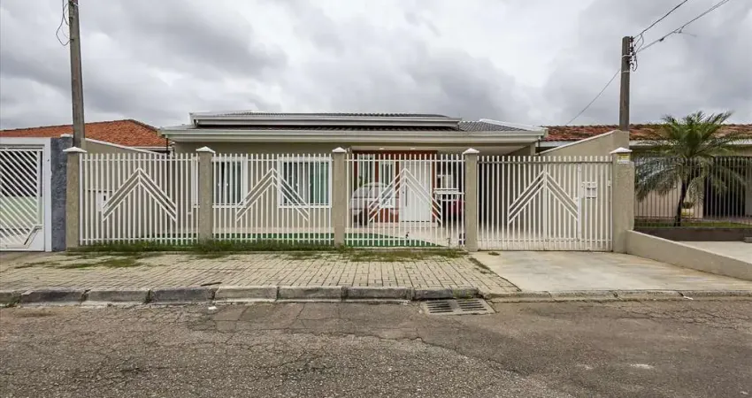 Casa com 4 quartos à venda na Rua Gustavo Schier, 1141, Novo Mundo, Curitiba