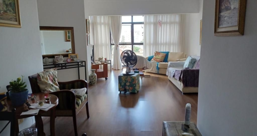 Apartamento 2 dormitórios, sendo 1 suíte. Bairro Ponta da Praia. Santos. SP