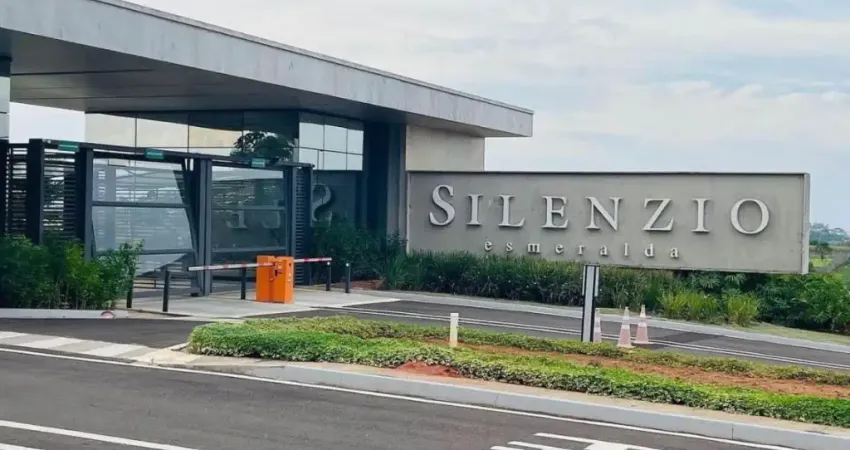 Vende-se Terreno   Condomínio Residencial Silenzio Esmeralda  em  Marília-SP