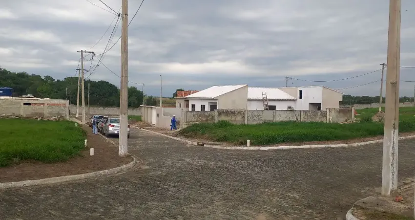Terreno em condomínio fechado à venda na Avenida Prefeito Milton Rodrigues, s/n, Centro (Manilha), Itaboraí