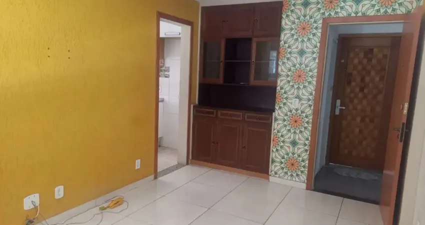 Apartamento 2 quartos com uma vaga  na Ponta da Areia em Niterói
