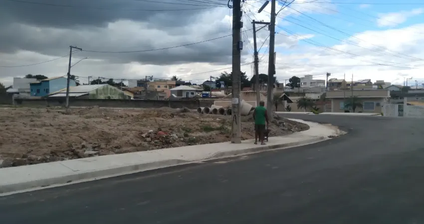 Terreno comercial à venda na Rua Ziléia Nésia Fausto de Araújo, 670, Vila Gabriela (Manilha), Itaboraí