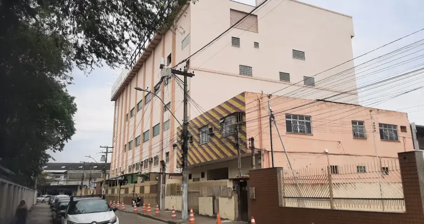 Prédio comercial ao lado da igreja nova vida no melhor ponto do colubande - sg