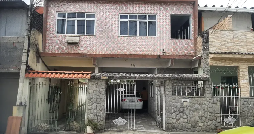 Ótima casa com garagem, 2q. sala, cozinha, wc e varanda no melhor ponto do colubande  sg