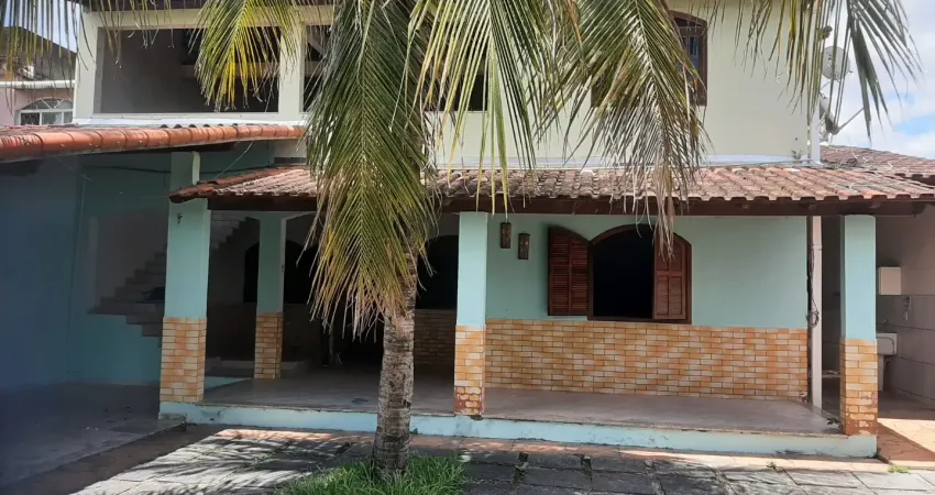 Casa com quintal gourmet, vagas 5 carros, 3 quartos em itaboraí rj