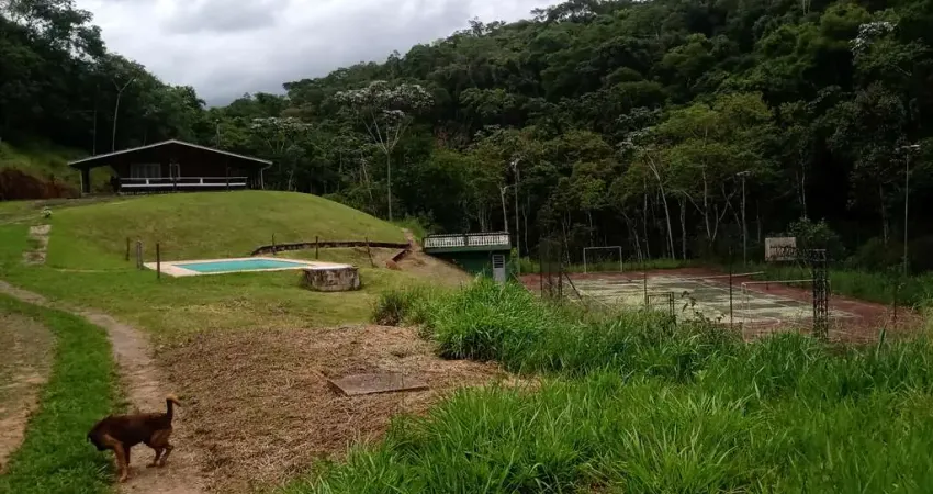 Chácara / sítio com 3 quartos à venda no Centro, Jambeiro