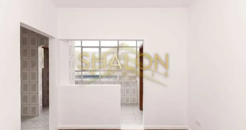 <p>Apartamento com 3 quartos na - Avenida Visconde De Guarapuava</p>