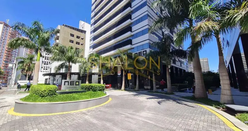 <p>STUDIO MOBILIADO, ANDAR ALTO, 1 VAGA DE GARAGEM, NEO RESIDENCE, CENTRO CIVICO, CURITIBA, PR.</p>
