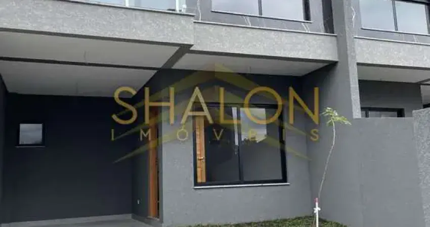 <p>Sobrado duplex novo com 3 dormitórios e suite no tingui com 2 ou mais vagas de garagens.</p>