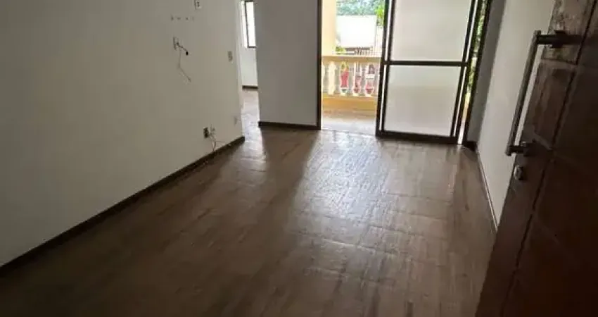 Apartamento com 2 quartos para alugar na Avenida Santos Dumont, Centro, Lauro de Freitas