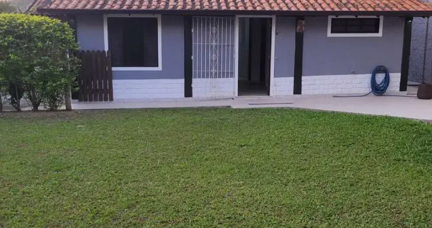 Casa à venda na Rua Campos, Iguabinha, Araruama - RJ