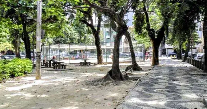 Apartamento à venda na Rua Maestro Francisco Braga, Copacabana, Rio de Janeiro - RJ