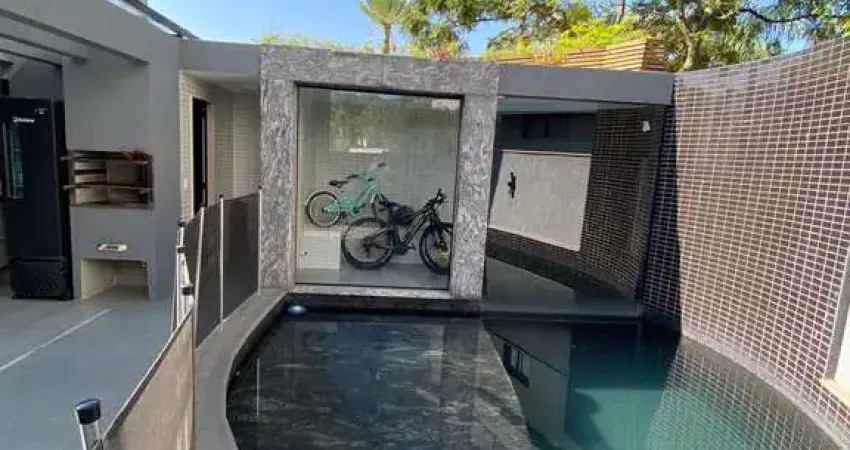 Casa à venda na Estrada Vereador Alceu de Carvalho, Recreio dos Bandeirantes, Rio de Janeiro - RJ
