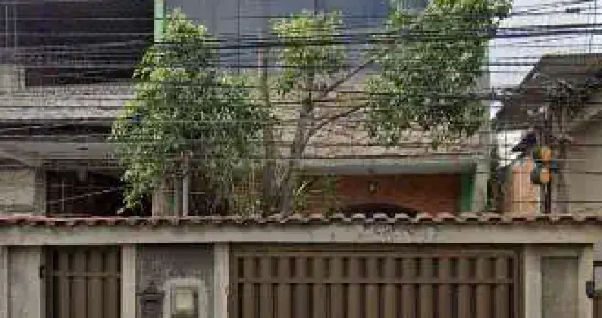 Casa à venda na Rua Itatinga, Vila Itamarati, Duque de Caxias - RJ