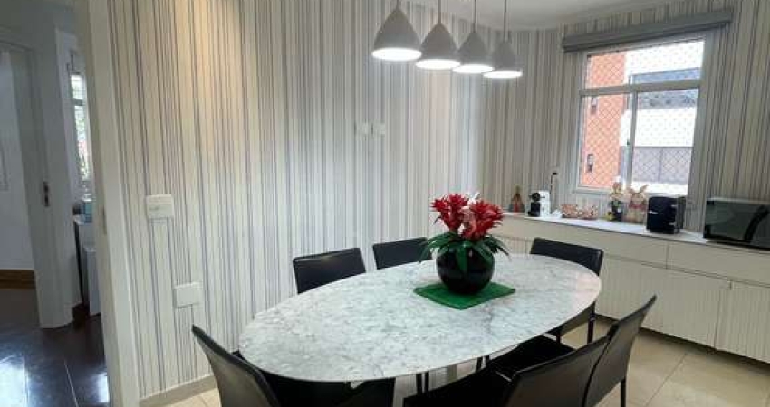 Apartamento à venda na Rua Gaivota, Moema, São Paulo - SP