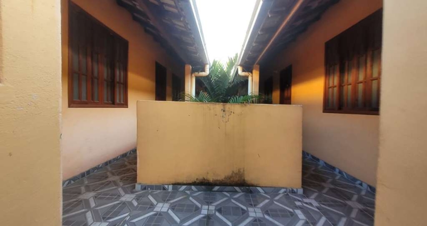 Casa à venda na Rua Inácio Sarmento, Boaçu, São Gonçalo - RJ
