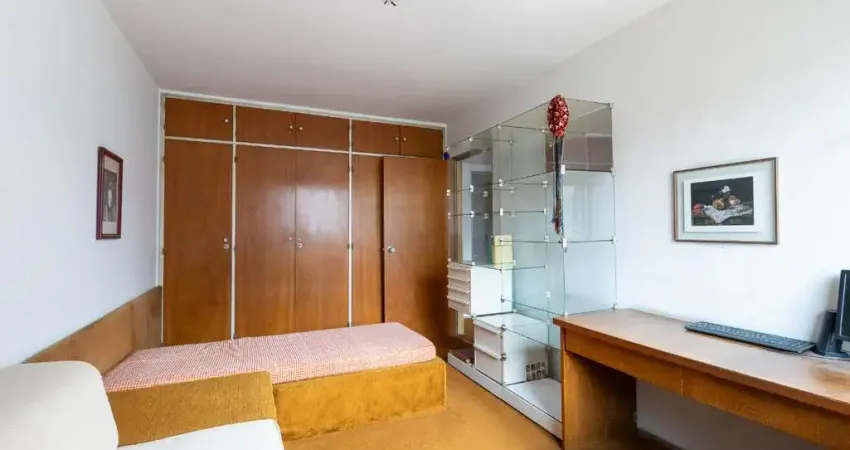 Apartamento à venda na Rua Itacema, Itaim Bibi, São Paulo - SP