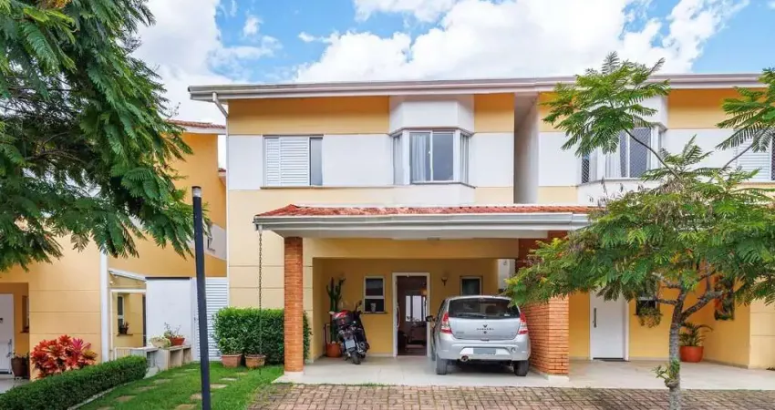 Casa à venda na Rua Manoel Pereira Leite, Granja Viana, Cotia - SP