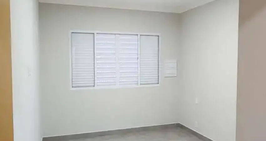 Casa à venda na Rua Frederico Trentini, Jardim Silmara, Amparo - SP