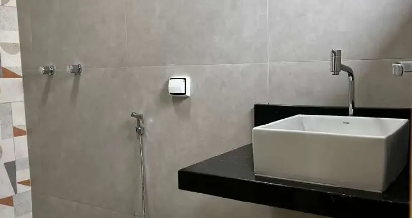 Casa à venda na Rua Frederico Trentini, Jardim Silmara, Amparo - SP