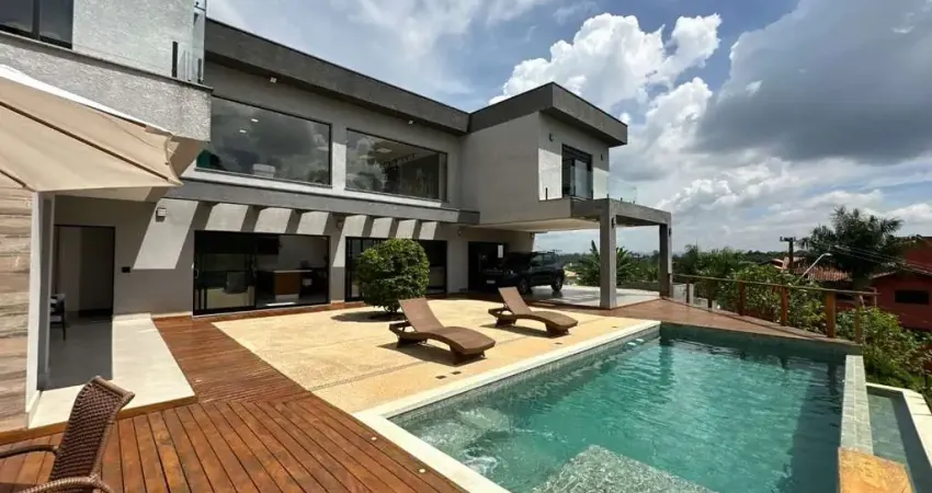 Casa à venda na Rua Grande Otelo, Jardim Indaiá, Embu das Artes - SP