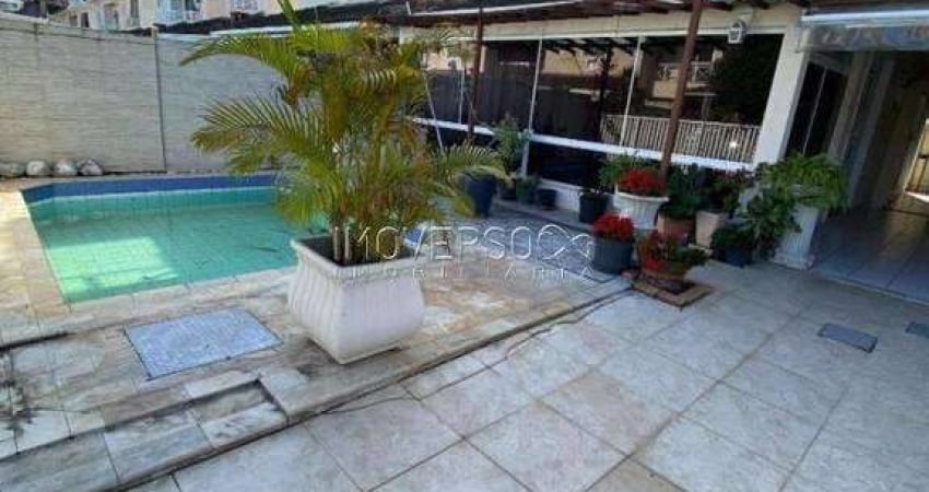 Casa à venda na Avenida Miguel Antônio Fernandes, Recreio dos Bandeirantes, Rio de Janeiro - RJ