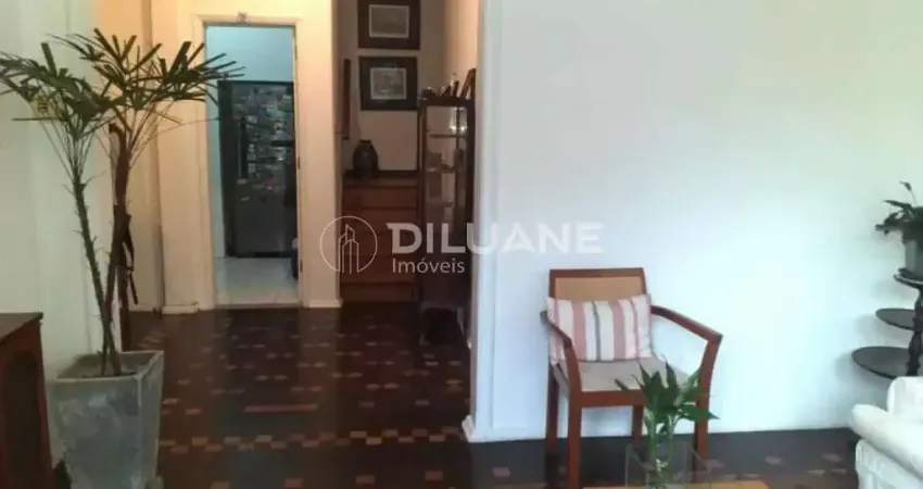 Casa à venda na Rua Mário Pederneiras, Humaitá, Rio de Janeiro - RJ