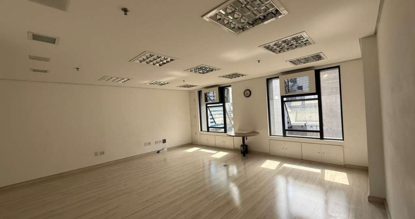 Sala Comercial à venda na Rua André Ampére, Brooklin Paulista, São Paulo - SP