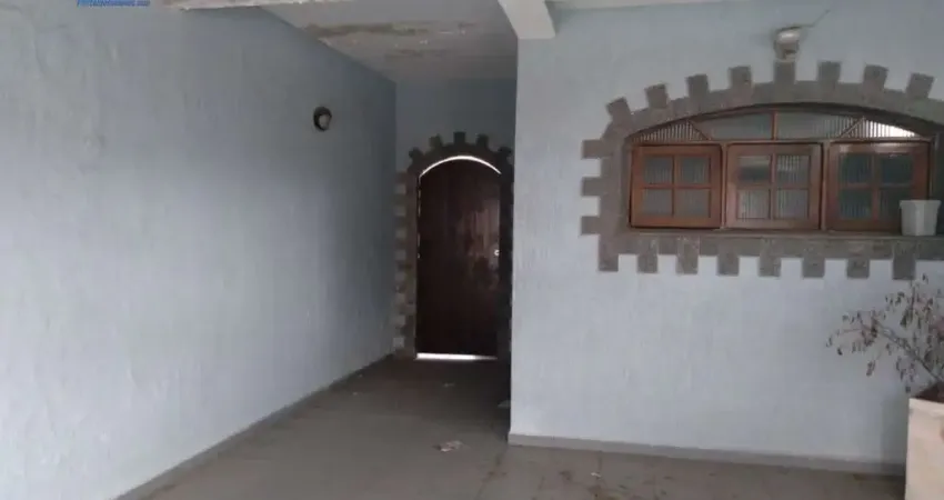 Casa à venda na Rua Ana Vieira de Almeida, Vila São José, Taubaté - SP