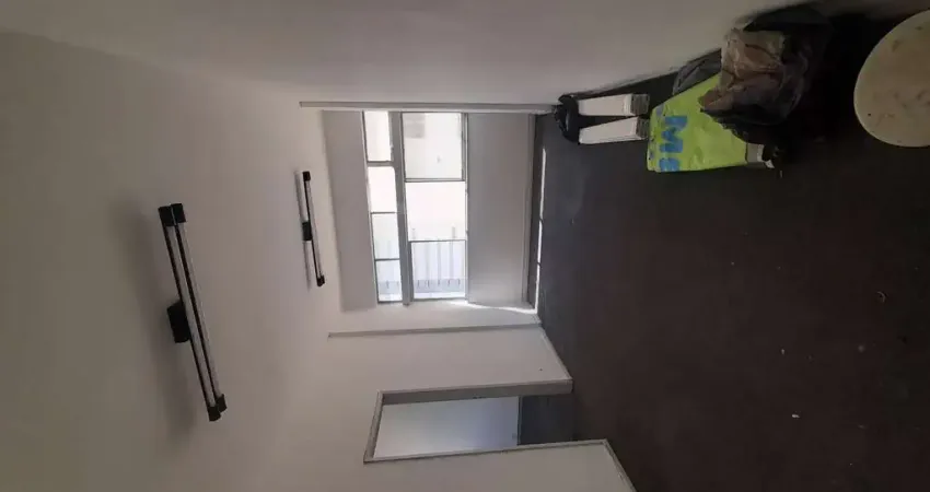 Apartamento à venda na Rua Alcindo Guanabara, Centro, Rio de Janeiro - RJ