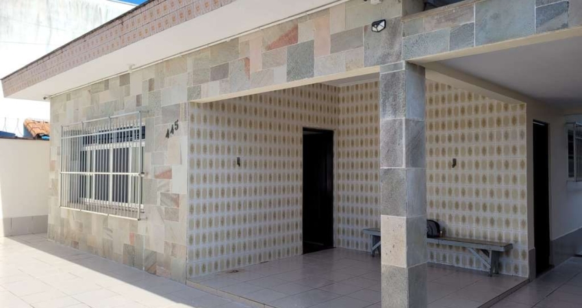 Casa à venda na Rua Capitão Fritz Rogner, Caiçara, Praia Grande - SP