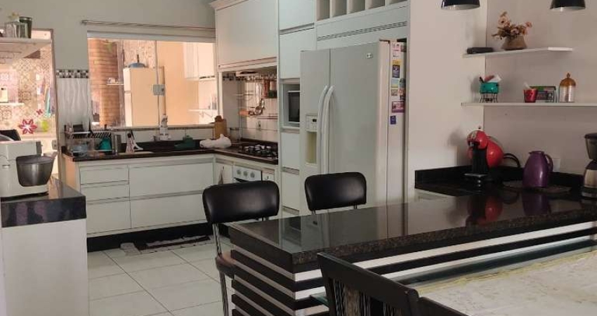Casa à venda na Rua Manuel Mattos Correa, Jardim Residencial Villa Amato, Sorocaba - SP