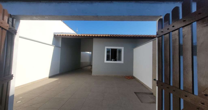Casa à venda na Rua José Rodrigues Poitena, Bopiranga, Itanhaém - SP