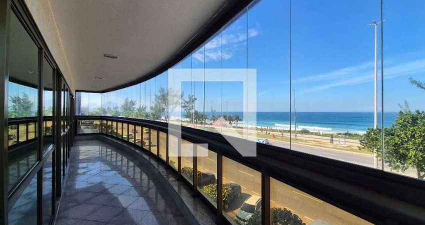 Apartamento à venda na Avenida Lúcio Costa, Barra da Tijuca, Rio de Janeiro - RJ