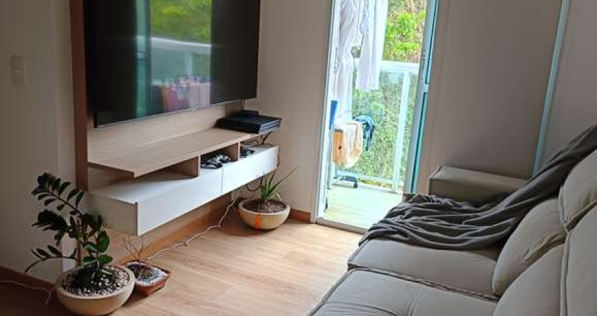 Apartamento à venda na Avenida da Abdias José dos Santos, Rio do Ouro, São Gonçalo - RJ