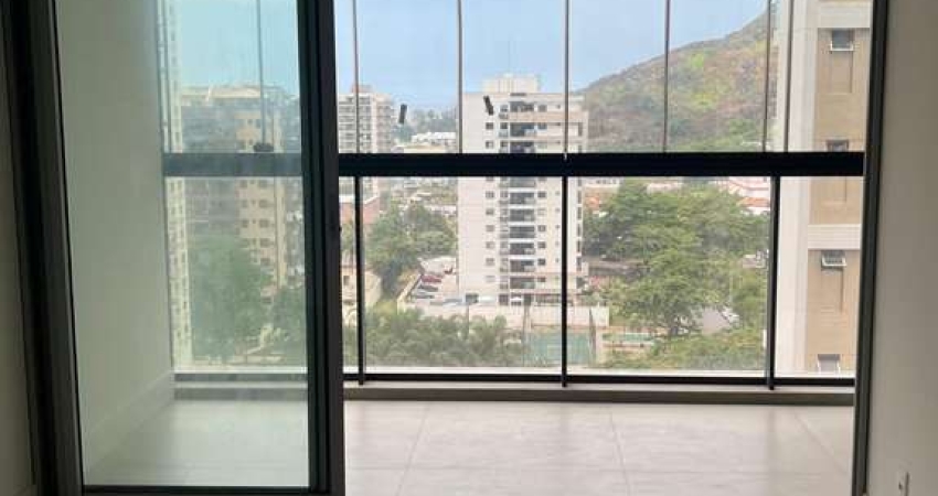Apartamento à venda na Avenida José Luiz Ferraz, Recreio dos Bandeirantes, Rio de Janeiro - RJ
