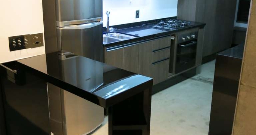 Apartamento à venda na Rua Joaquim Guarani, Jardim das Acácias, São Paulo - SP