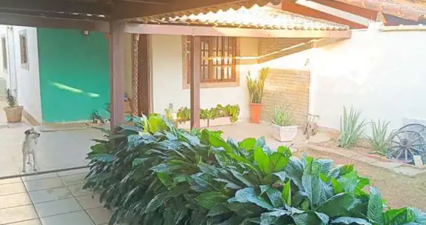 Casa à venda na Rua Nossa Senhora do Carmo, Praia de Itaipuaçu (Itaipuaçu), Maricá - RJ