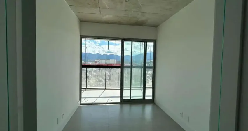 Apartamento à venda na Avenida José Luiz Ferraz, Recreio dos Bandeirantes, Rio de Janeiro - RJ