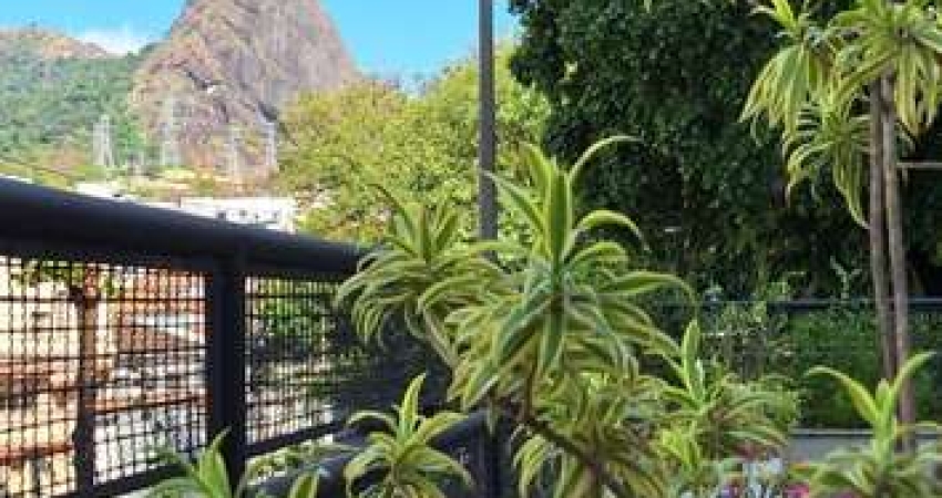 Apartamento à venda na Rua Botucatu, Grajaú, Rio de Janeiro - RJ