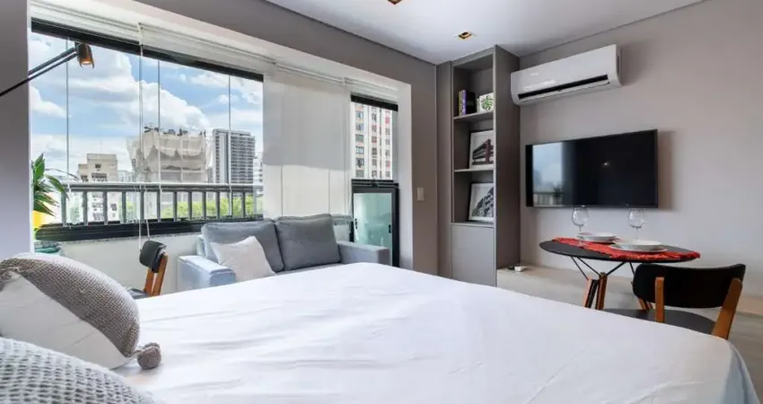 Apartamento para alugar na Rua Cardeal Arcoverde, Pinheiros, São Paulo - SP